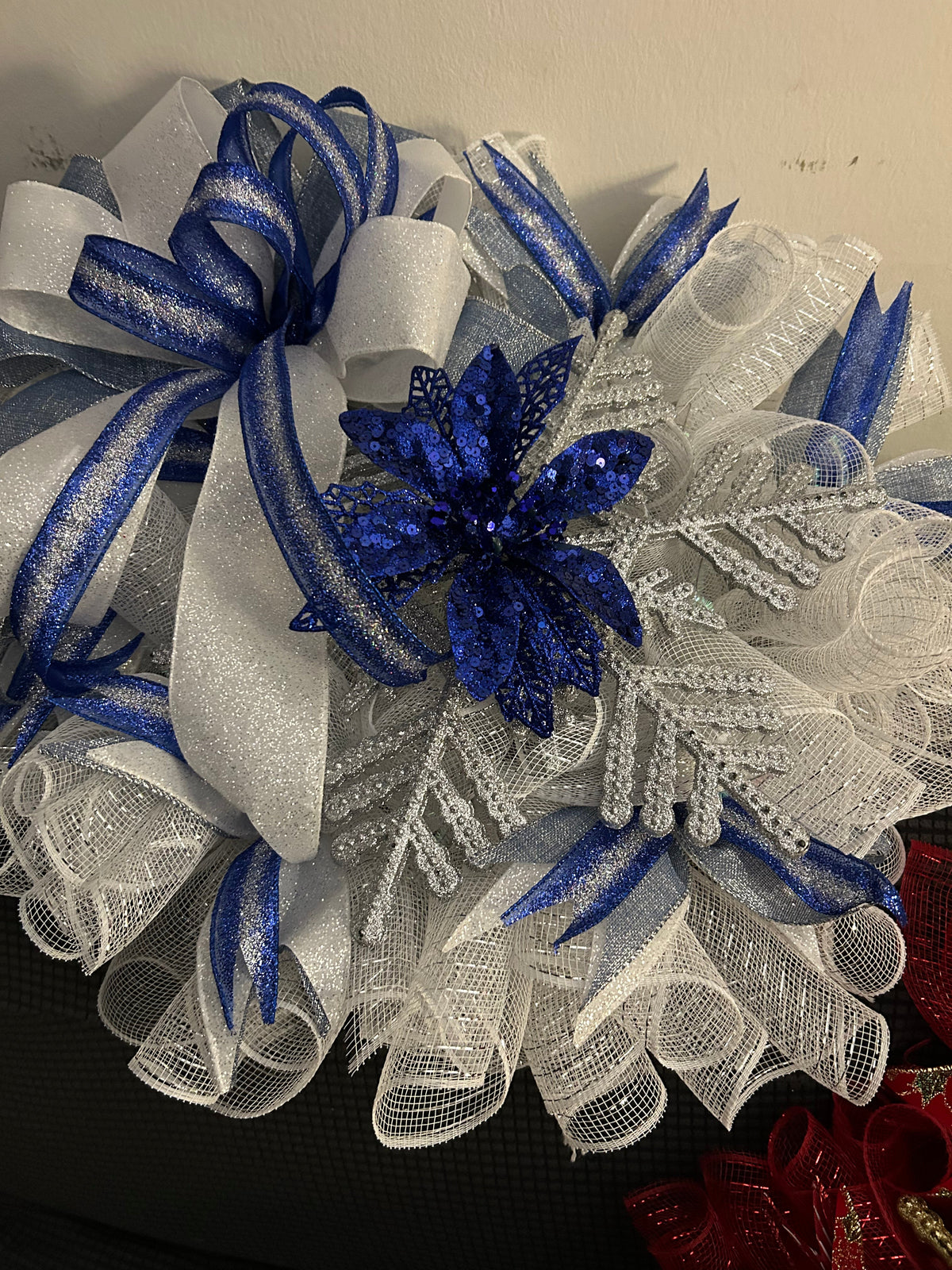 Blue and White Xmas Snowflake Wreath