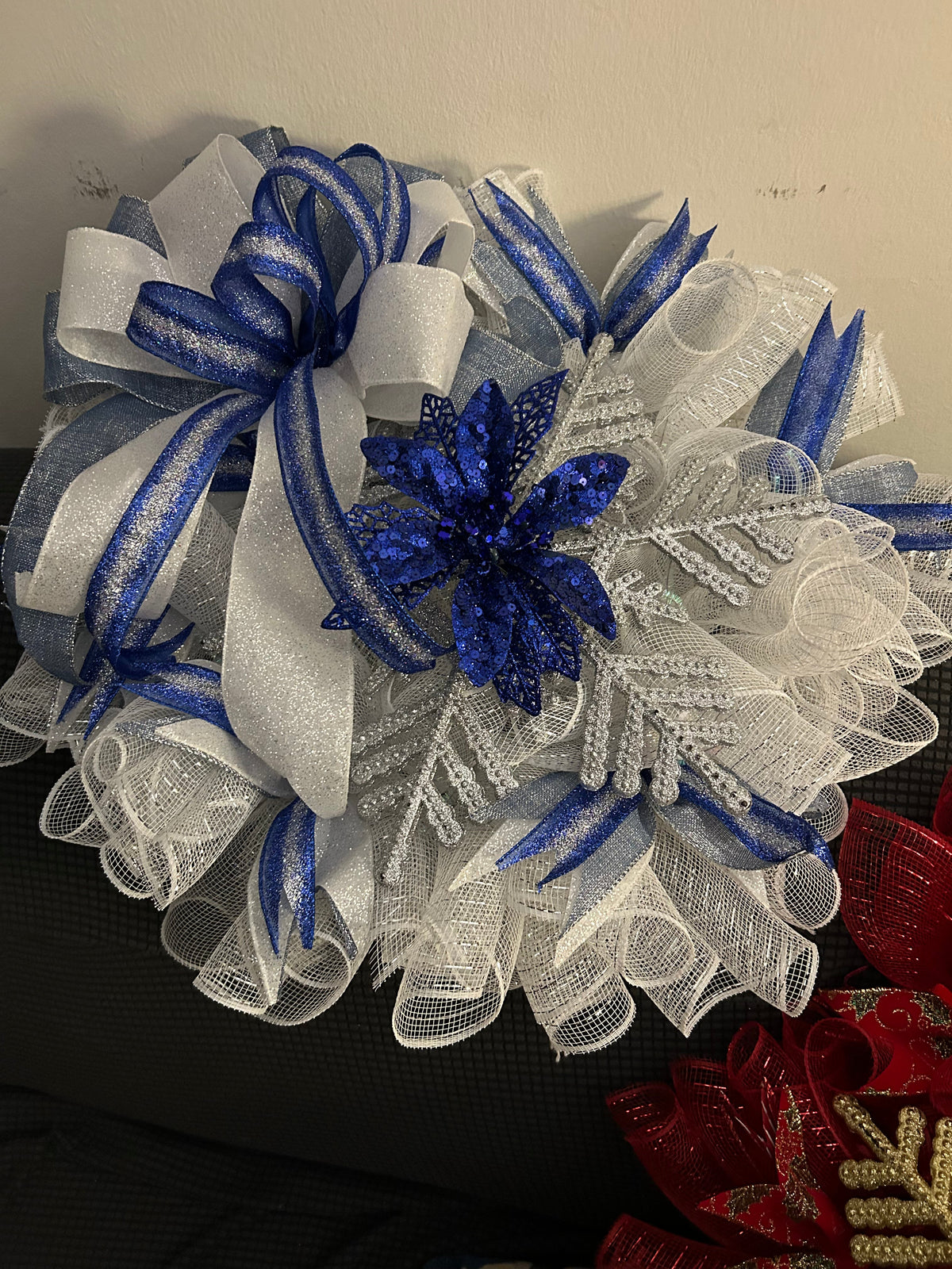 Blue and White Xmas Snowflake Wreath