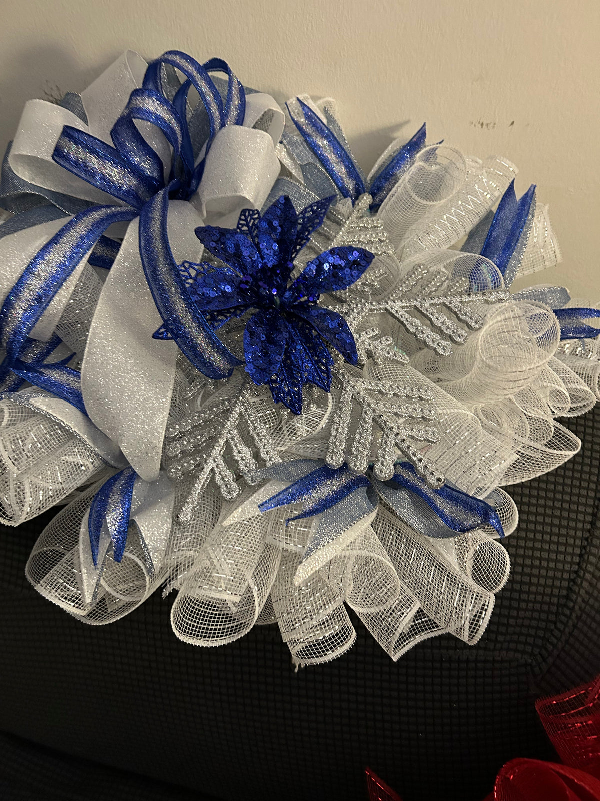 Blue and White Xmas Snowflake Wreath